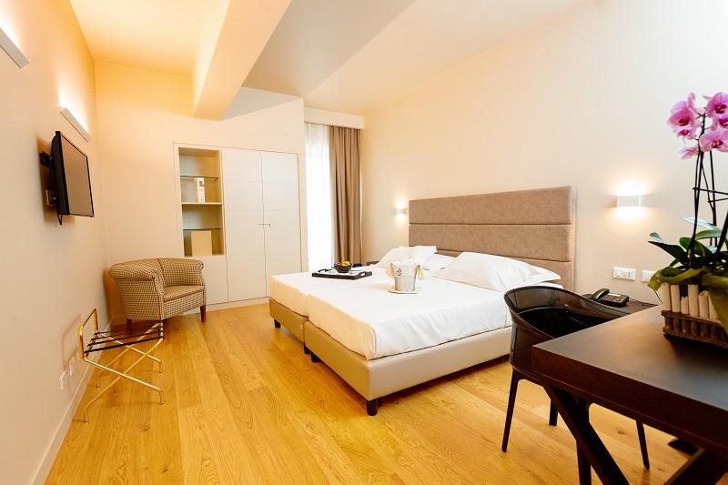 Hotel Politeama Палермо Екстериор снимка