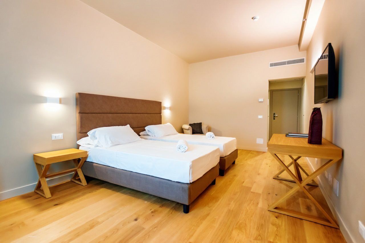 Hotel Politeama Палермо Екстериор снимка
