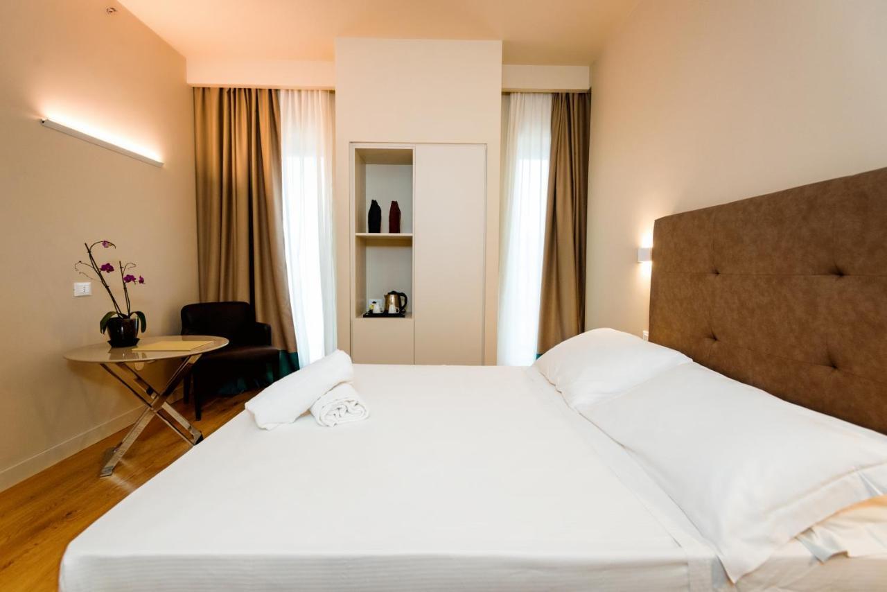 Hotel Politeama Палермо Екстериор снимка