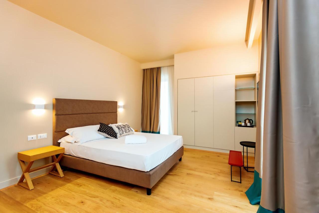 Hotel Politeama Палермо Екстериор снимка